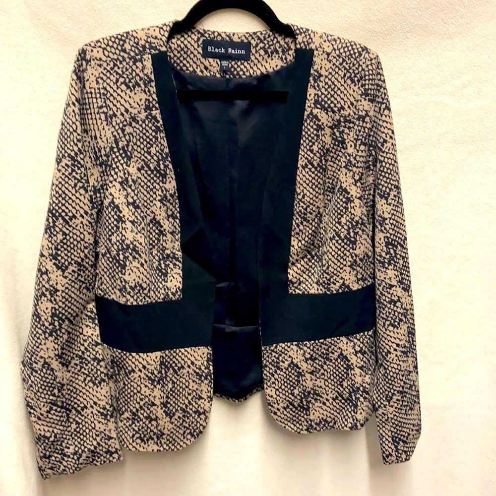 Open front blazer